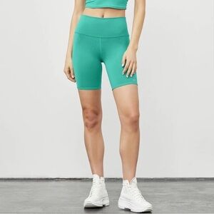 Alo 7” High Waist Biker Short in Teal- Size Sm